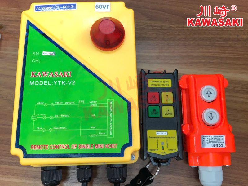 Bộ điều khiển từ xa cho tời điện đa năng CDK1