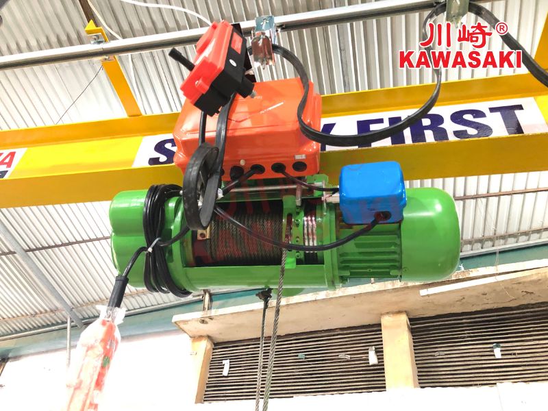 Cáp tải và con lăn hướng cáp