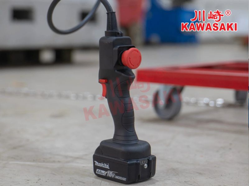 Máy sử dụng pin sạc Lithium-Ion