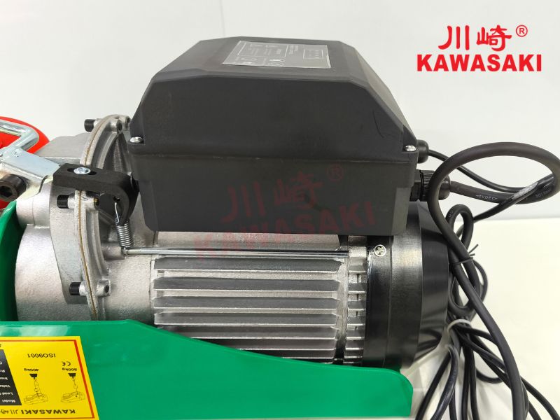 Hộp tủ điện đi kèm với động cơ tời điện