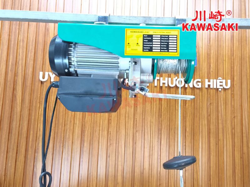 Lắp đặt tời điện song song với mặt đất